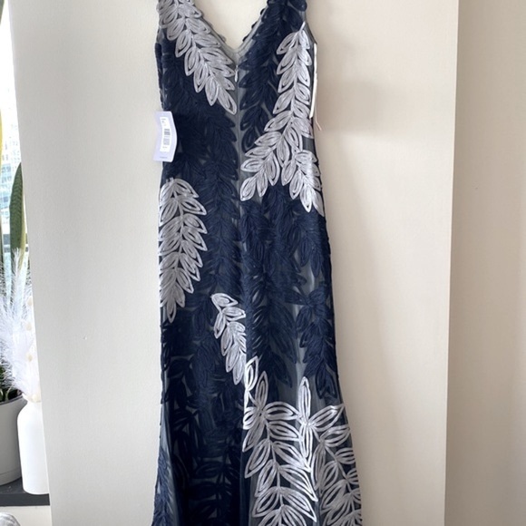JS Collections Soutache Embroidered Leaf Gown in Navy/Cloud - Picture 14 of 16